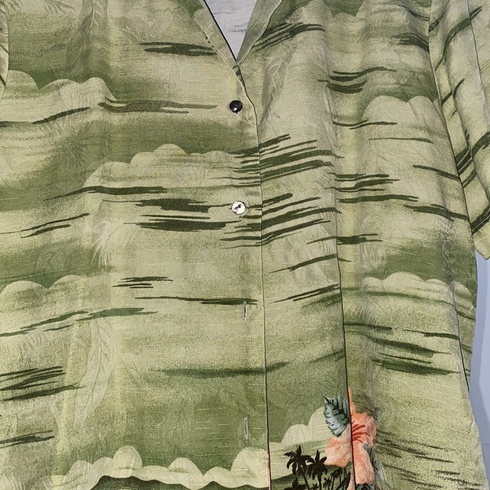 Tommy Bahama Green Button Down Blouse - Picture 4 of 5